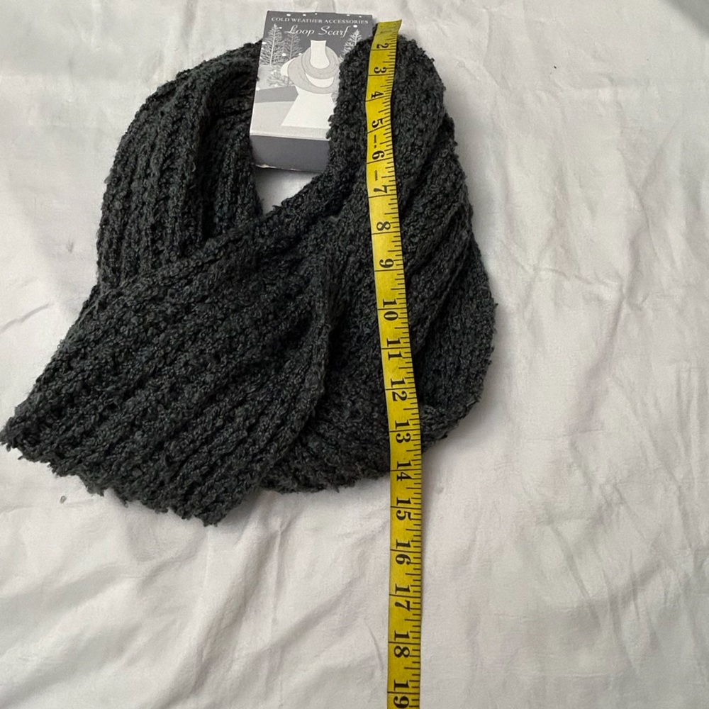 LOOP SCARF - Picture 6 of 11